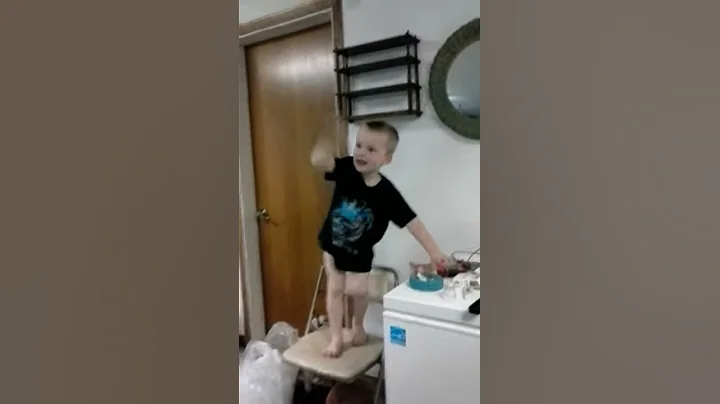 Kids dancing