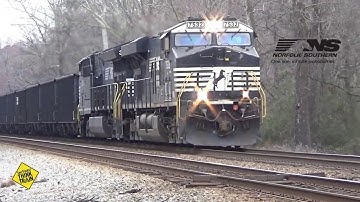 NS 7532 (GE ES40DC) leads NS 820