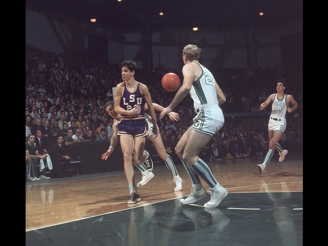 Louisiana Sports HOF on X: We salute Jackie Maravich and her family on  this special night remembering college basketball's greates ever scorer,  Pistol Pete Maravich  / X