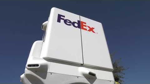 FedEx Delivery Robot Roxo Tests in Plano