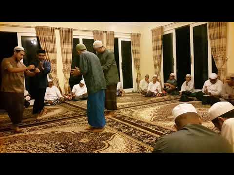 فرقة حضارم اندونيسيين و يازارعين العنب ما باتبيعونه