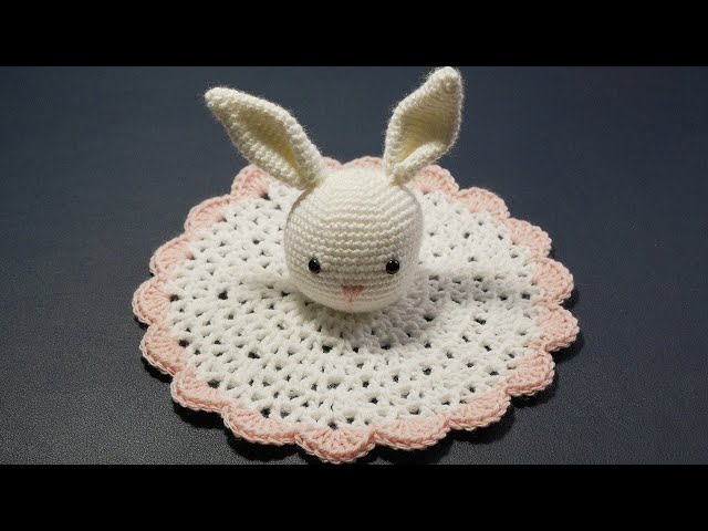 Doudou lapin granny au crochet 