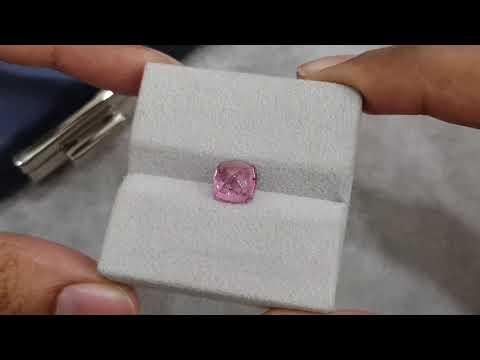 Памирская розовая шпинель в огранке сахарная голова 3,09 карат Видео  № 2
