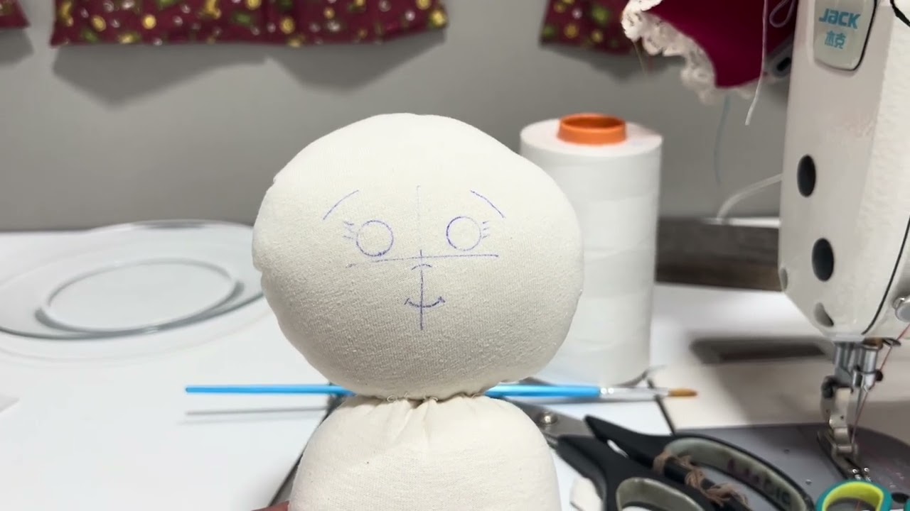 Boneca de pano fácil de fazer e sem molde.