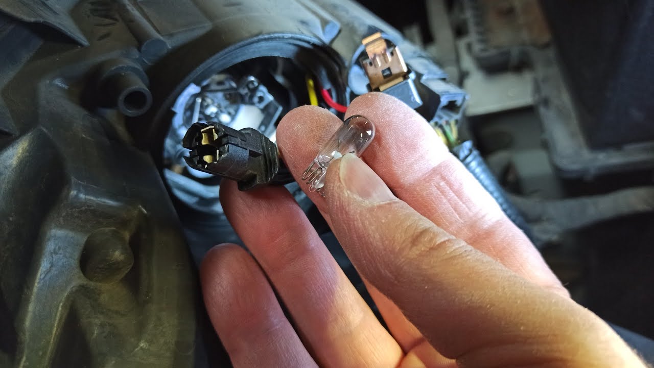 Kia ceed światła pozycyjne i wymiana żarówek przednie postojowe YouTube