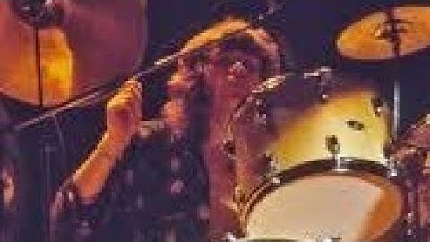 RADIO DAYS -  ELO  - Interview to Bev Bevan - 2JJ Sydney Australia August 1975