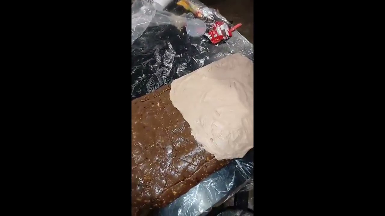 Prison Cake Tutorial Part 2 🎂 #prisonlife 
