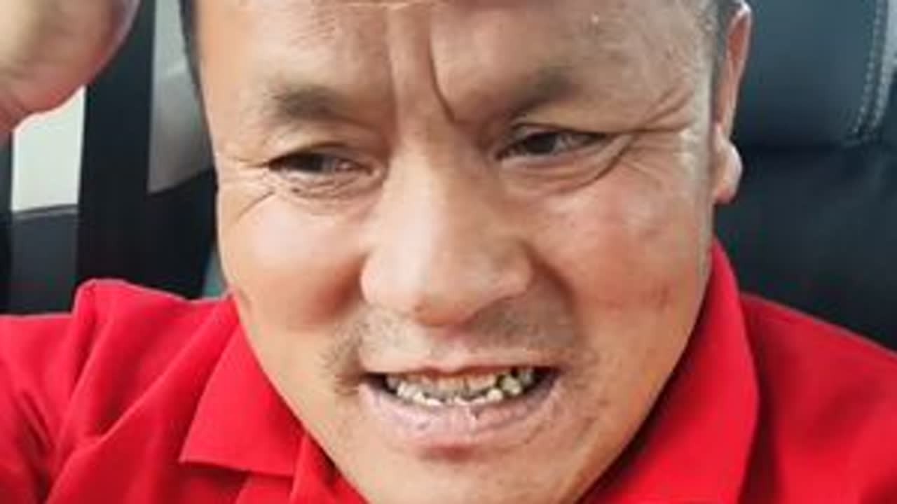 声明一下：最近有人喷我把老吴当摇钱树挣钱发财了，还不给他钱，说我是骗子让他别跟我！我就问问有没有想要这颗摇钱树的？把他带去发大财吧  我保证不嫉妒更不会喷你，因为我钱没挣到带的太辛苦受气了！#记...