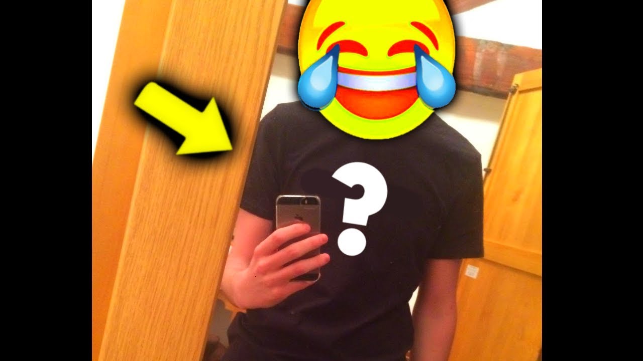 I Have A Huge Announcement Merch Roblox - roblox t shirt real life