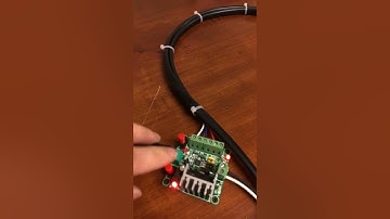 Controlling a stepper motor through a signal generator