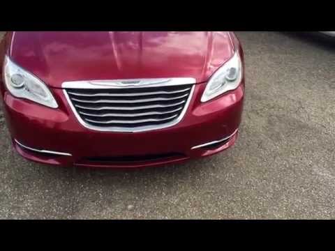 2014 Chrysler 200 - Review