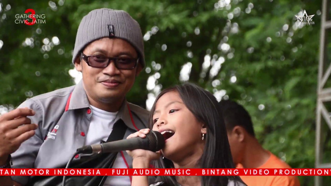 CINTA TERBAIK NIZA & NITA REVATA HONDA CIVIC KE 3 JATIM