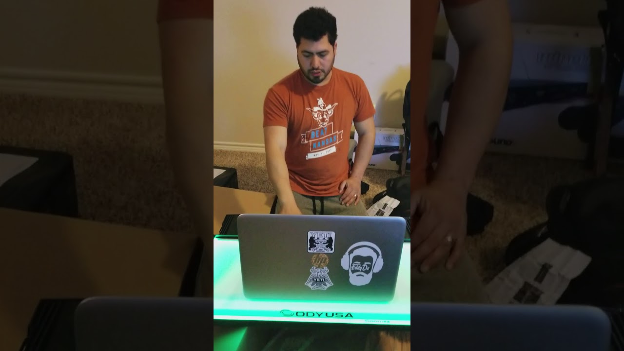 Got my new fx flight case from oddysey, looks super dope