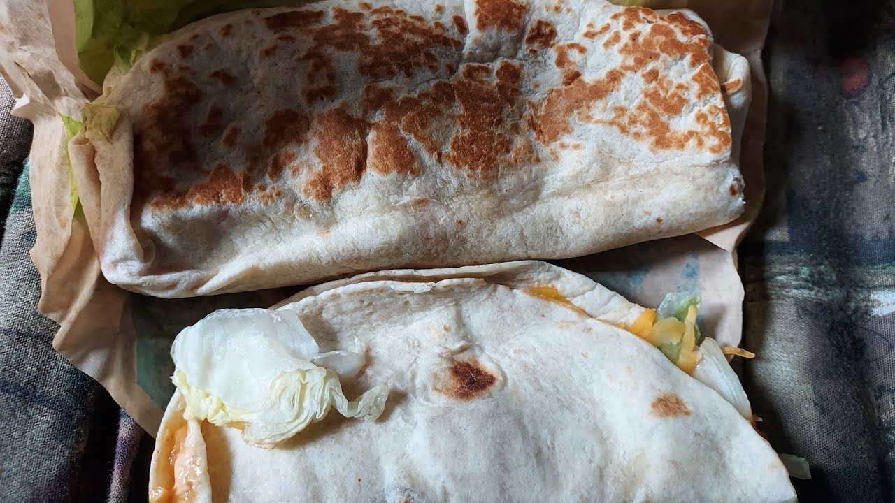 HOWDY FOOD REVIEWS Taco Bells Spicy Potato Soft Taco & Grilled Chicken ...