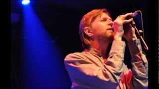 Jay-Jay Johanson - Milan, Madrid, Chicago, Paris (Live at Bikini)