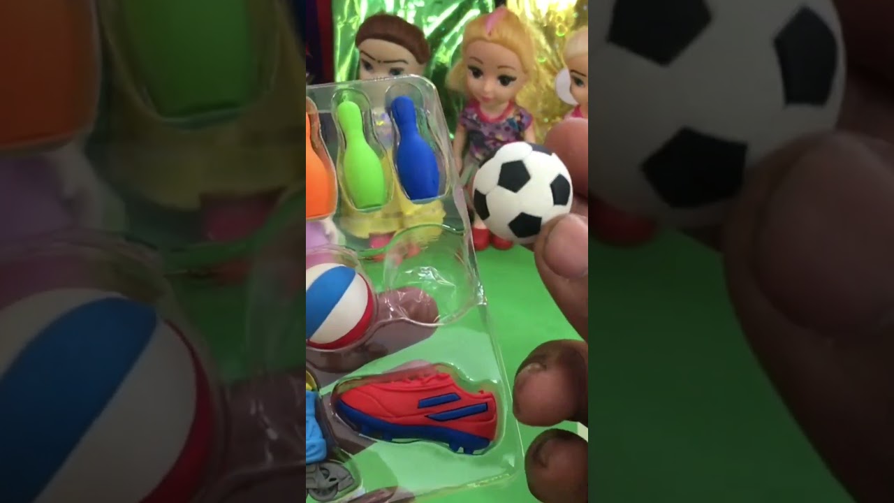 அடேங்கப்பா இவ்ளோ erasers 