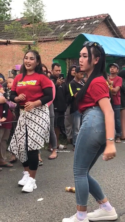 goyang hot mom#djremix #dj #karnavalterbaru