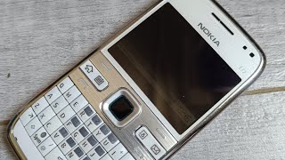 Nokia E72