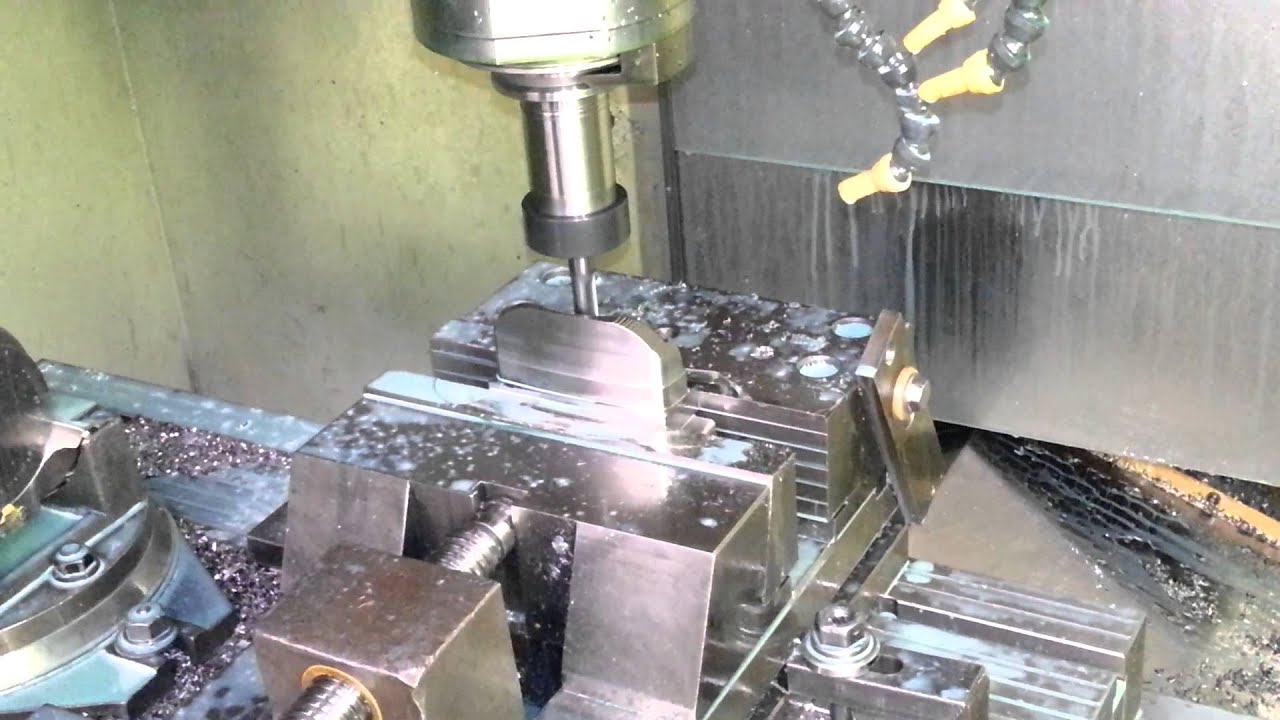 Bayzie Lajosi putter machining 11Jan13 - YouTube