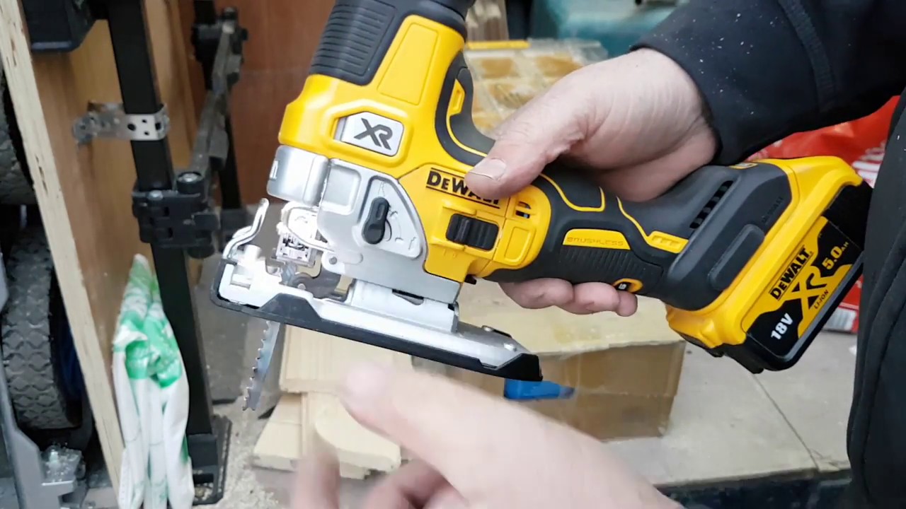 The body-grip DeWALT Jigsaw DCS335 Review - YouTube