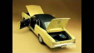 The car Room Magazine's video review show "Playing With Cars" revie...