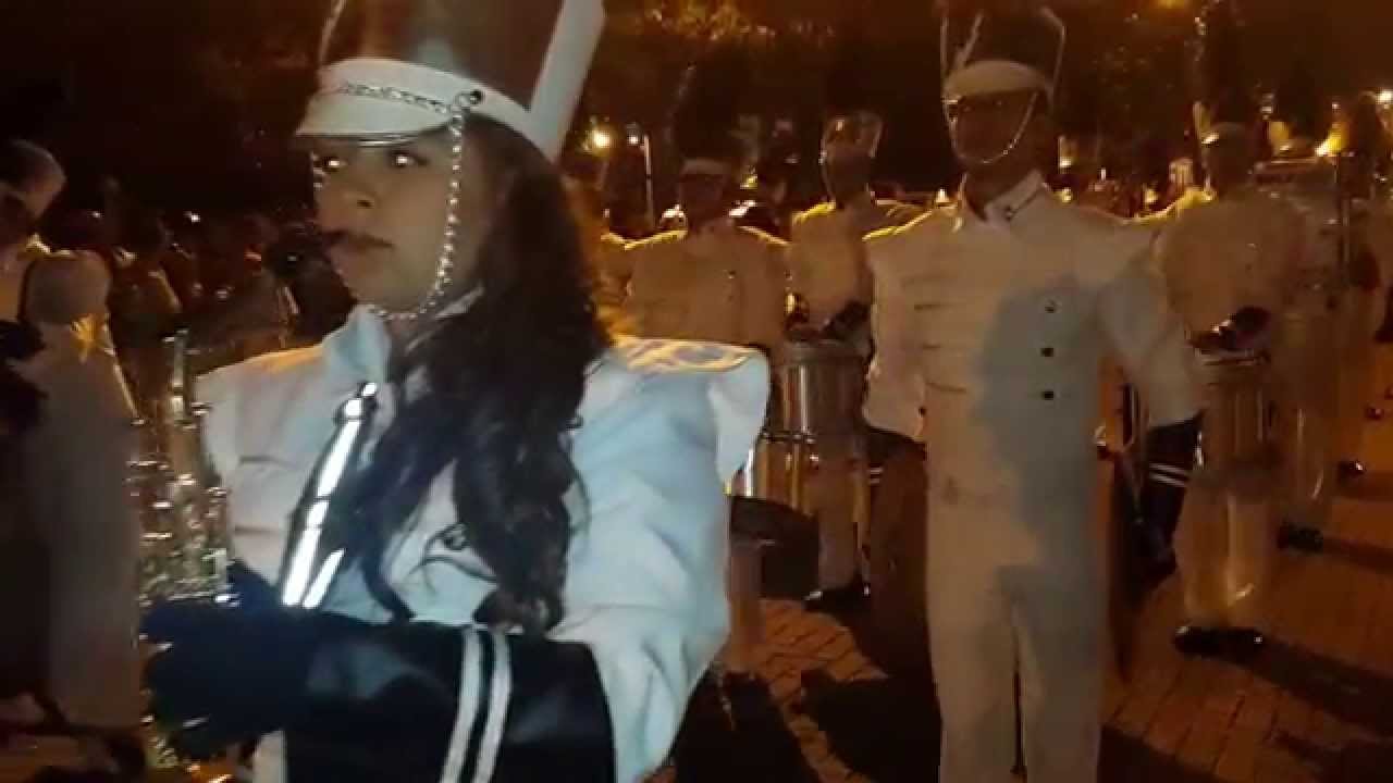 BANDA SHOW CIUDAD DE MEDELLÍN RECORRIDO - PRADO 2014