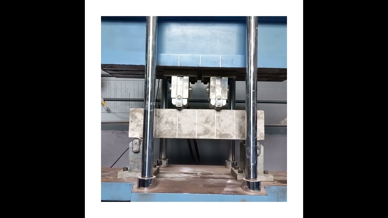 Flexural Strength Test On Concrete Beam