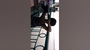 Clip dạy cách tự buộc tóc của Bông