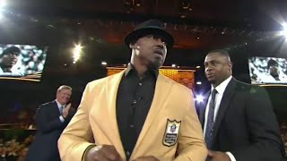 Brian Dawkins honors Jacksonville roots during Pro Football Hall of Fame induction