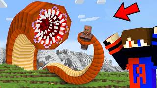 I Became A Giant Worm To Troll Villager In Minecraft