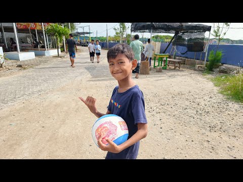 Nyore di Pantai Kutang