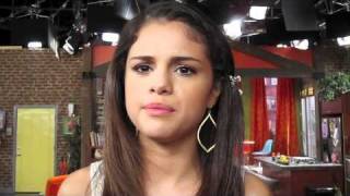 Selena gomez caught up with popstar! magazine and popstaronline.com on
the last day of shooting wizards waverly place. see how she wants fans
to react...