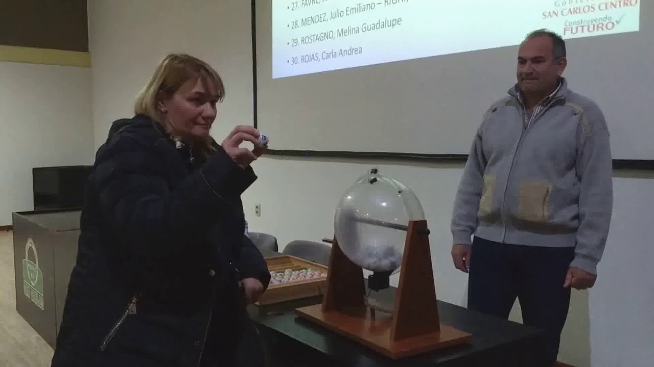 Los 57 postulantes que participaron del sorteo de las viviendas