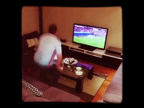 wife-pranks-football-mad-husband-by-turning-the-tv-on-and-off-via-hidden-remote..-the-ending..😅