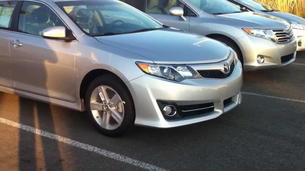 2012 Toyota Camry Se Classic Silver All New Shawn Stittleburg