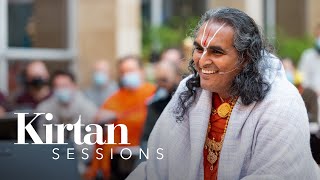 Manat Bharali Pandhari - Paramahamsa Vishwananda | Kirtan Sessions