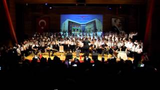 Kültür Sanat Gecesi Tulum Eşliğinde\