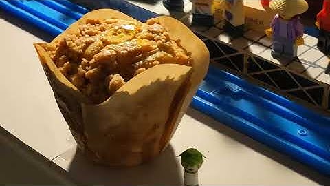 Zundamon Eats My Muffin :(