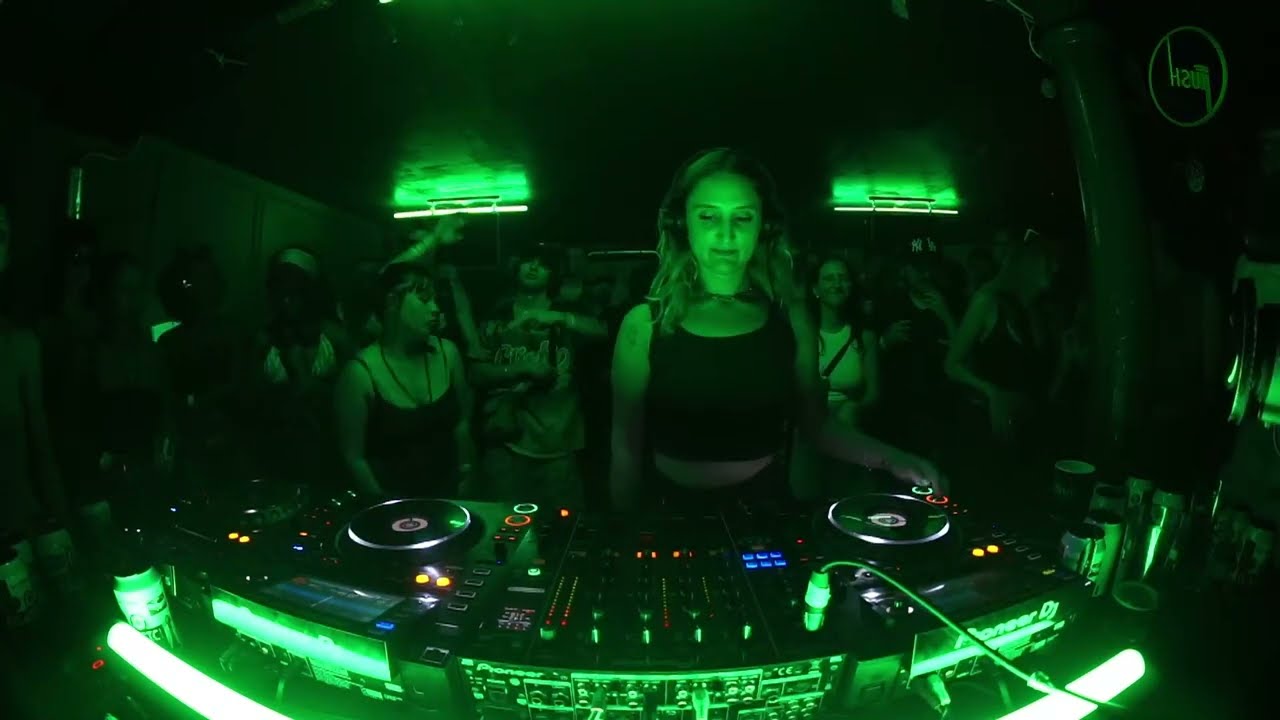 Carré | London at Keep Hush  x Two Tribes Takeover