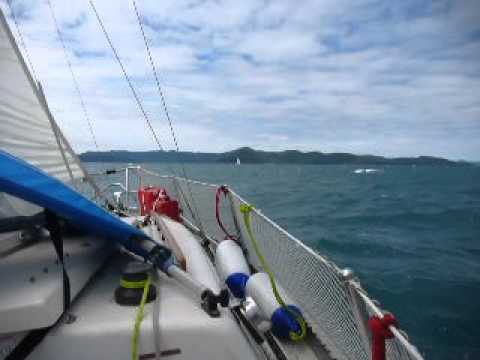 Whitsunday Passage in 25knots of Wind