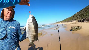 Scratching for Edibles at Mosselbay. Fishing South Africa