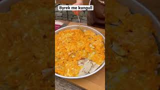 Lakror, laknur, byrek apo petanik? Gjithsesi ne e quajme Laknur me kungull. Ndryshe quhet kungullur.