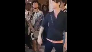 Chineses cantando Domingas e Belita