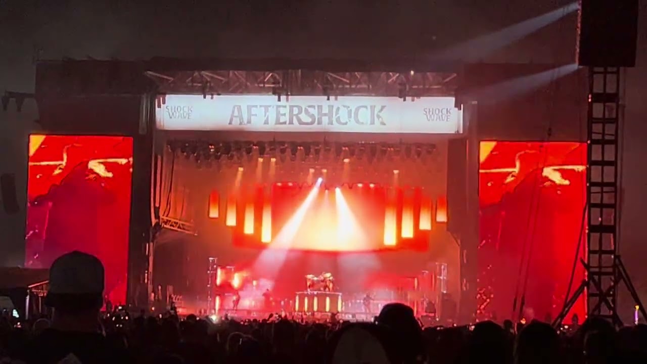 Bad Omens - Like a Villain LIVE - Aftershock 