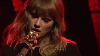 Video thumbnail of "Taylor Swift - ...Ready For It?(Live on SNL)"