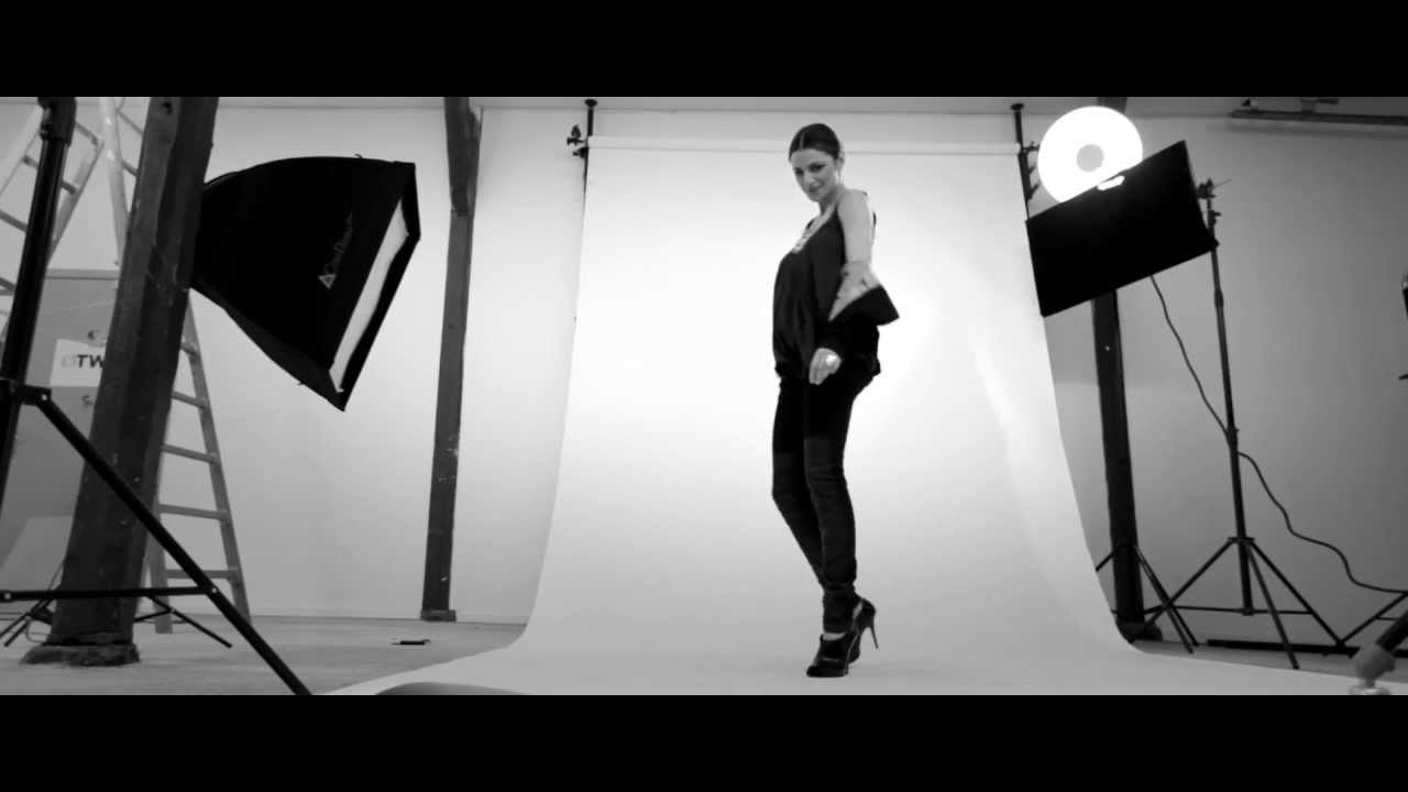 Tonton Prominent-The Lights (Official Video) di YouTube