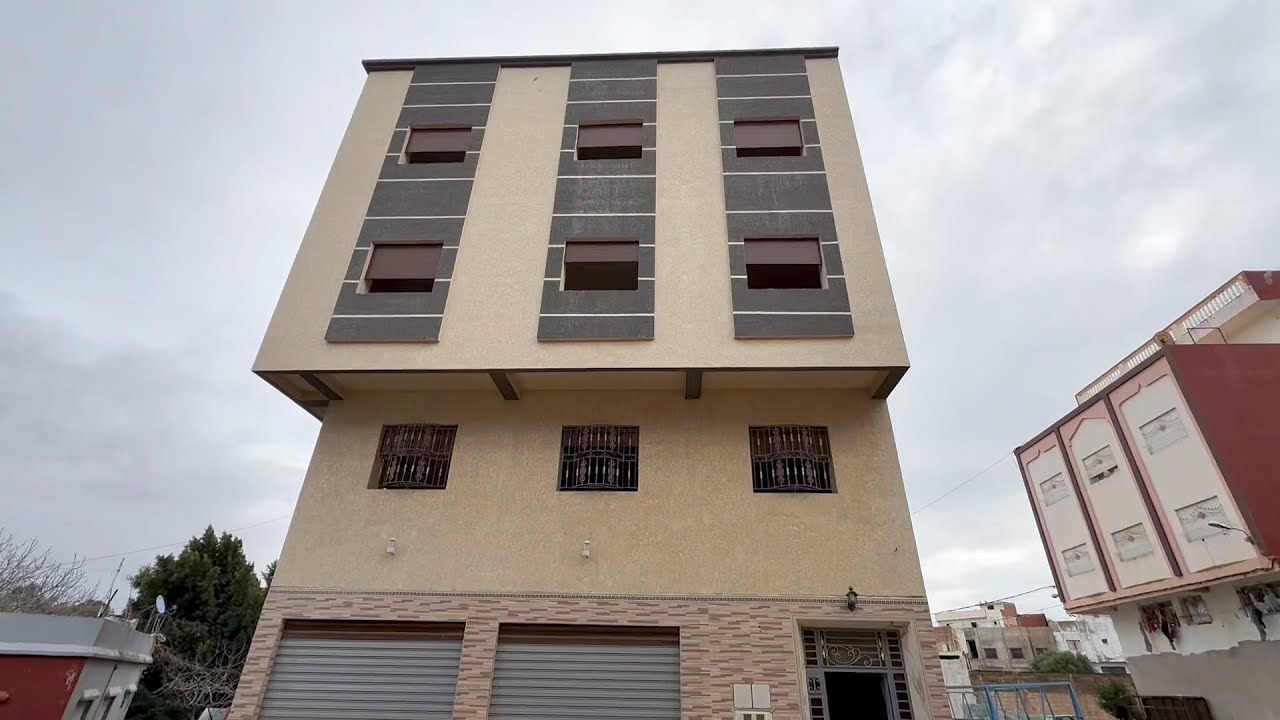 دار للبيع بكاراج 3 الطبقات شوكة