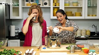 Make A Easy 3-Course Meal In 30 Minutes w/ Laura Vitale & Ana Gasteyer | WW Recipes