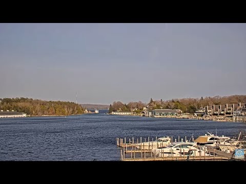 Round Lake Cam LIVE | CharlevoixCam