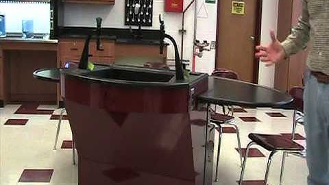 Science Lab Table Combining Lecture and Laboratory Experiment Areas
